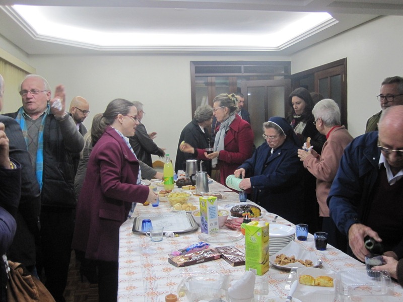 EQUIPES  PÓS-BEATIFICAÇÃO CONFRATERNIZAM